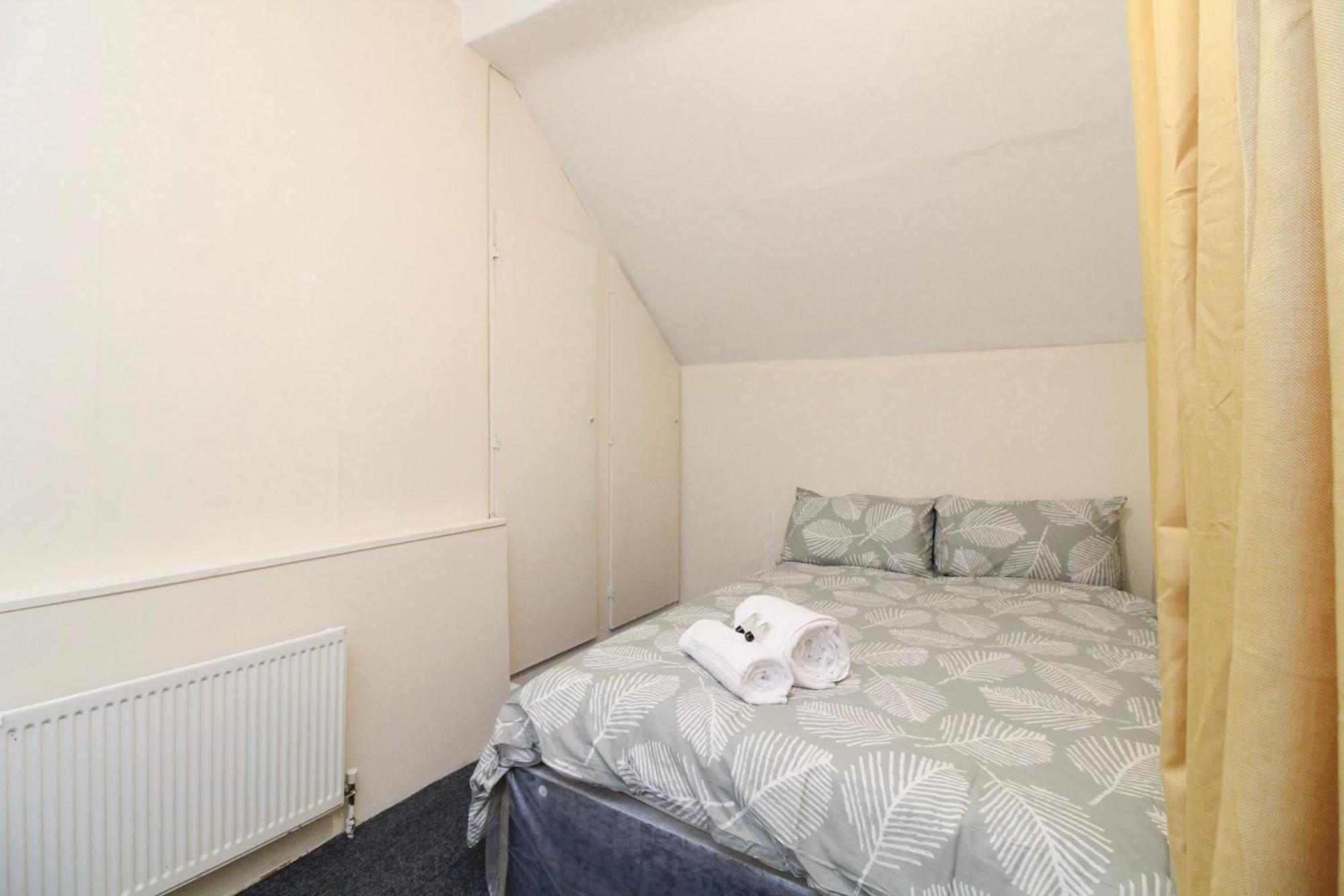 Room 4 Mayflower Road Guest House Southampton Extérieur photo