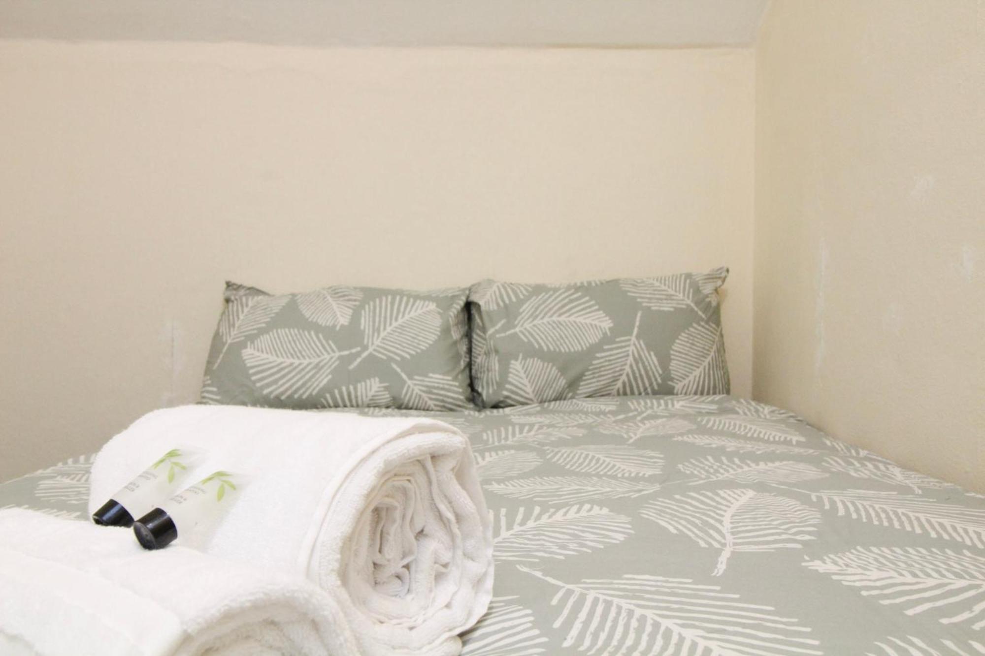 Room 4 Mayflower Road Guest House Southampton Extérieur photo